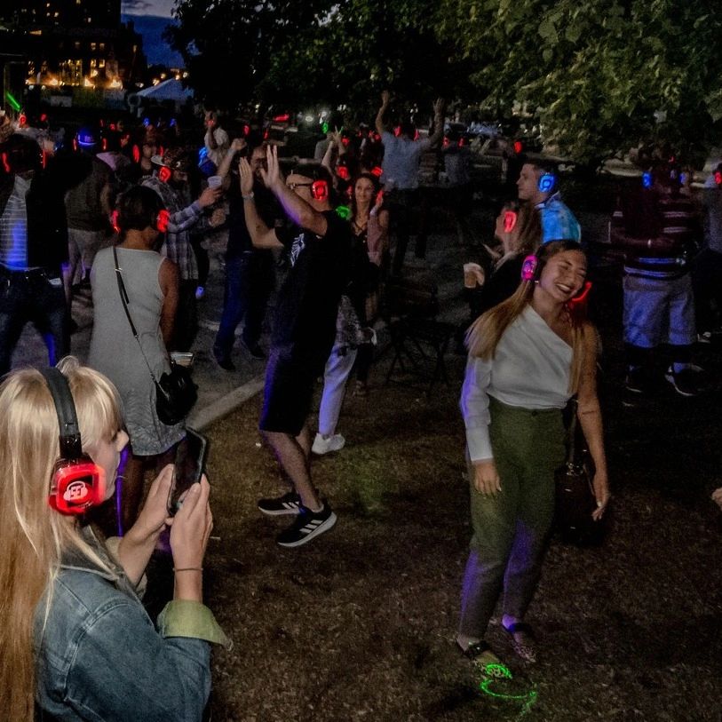 Backyard BBQ to Dance Floor: Transitioning Your Summer Party photo for SE2 Silent Disco