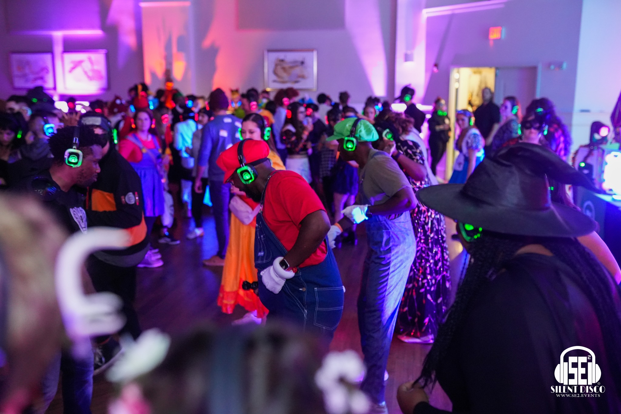 SE2 Silent Disco guests at 500 Pearl in Buffalo.
