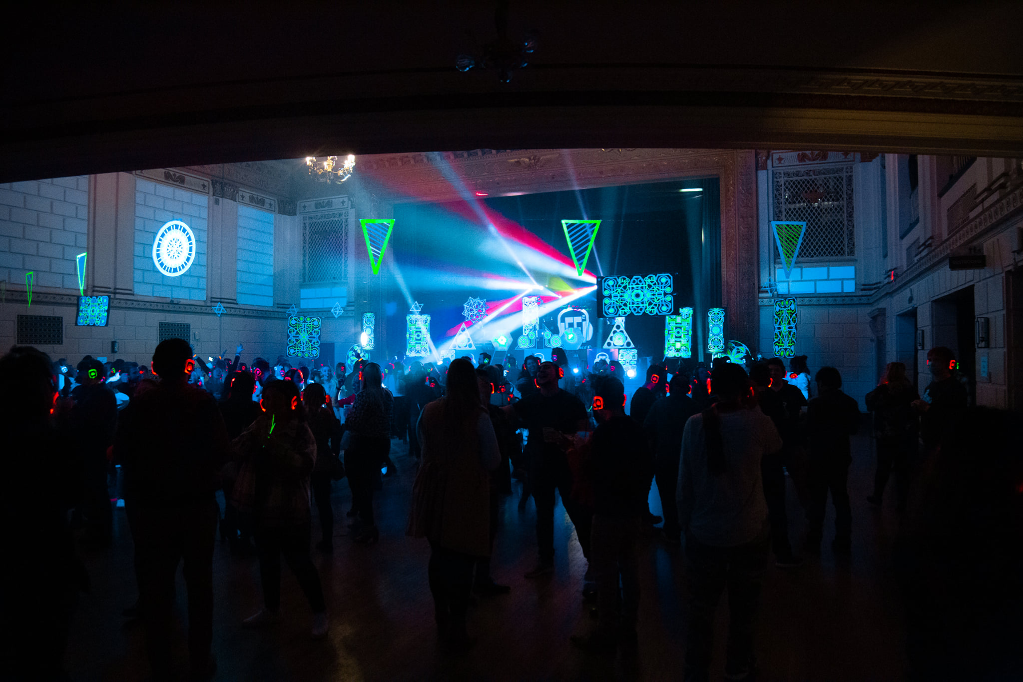 SE2 Silent Disco guests at 500 Pearl in Buffalo.