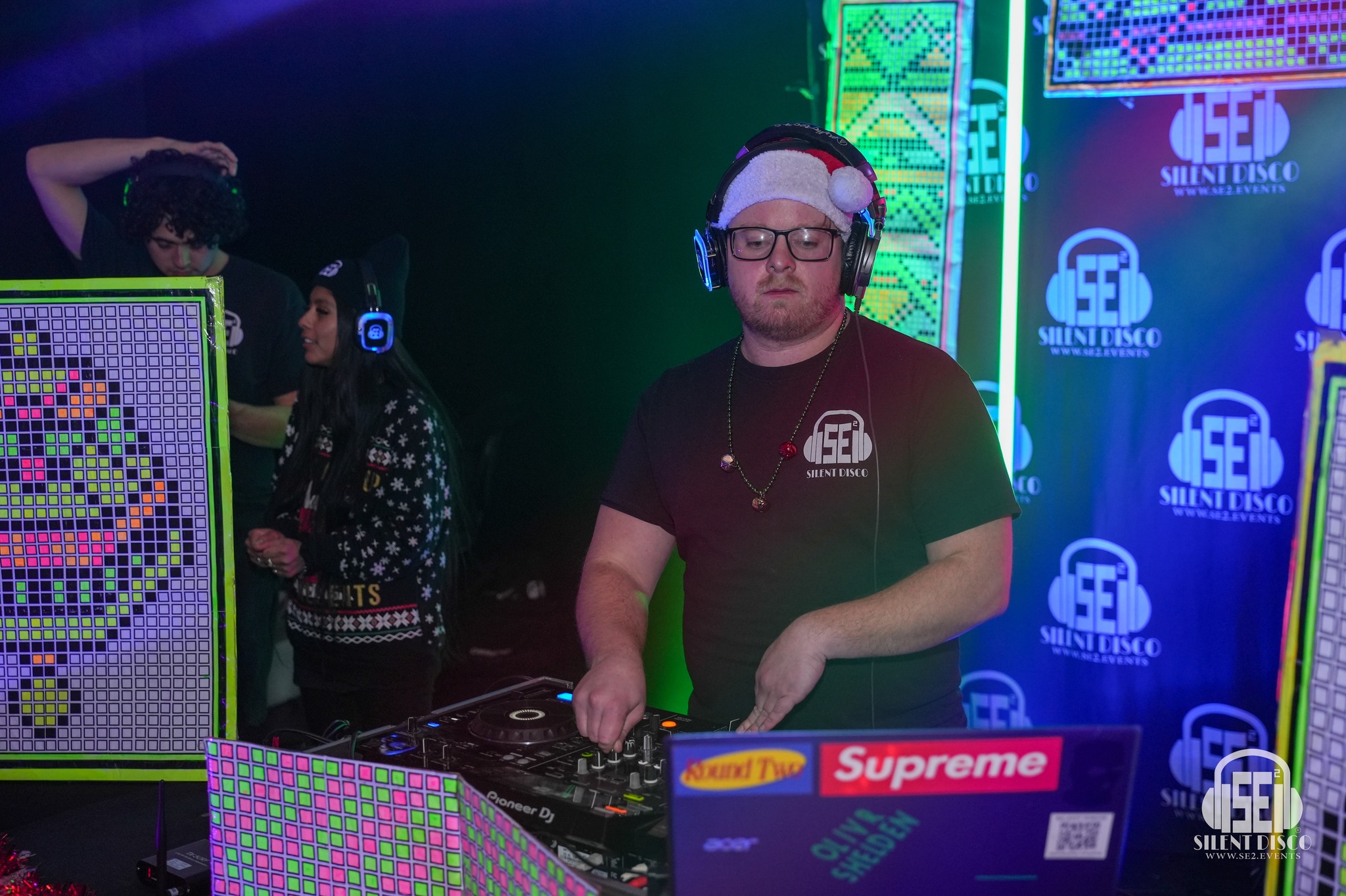 SE2 Silent Disco guests at 500 Pearl in Buffalo.