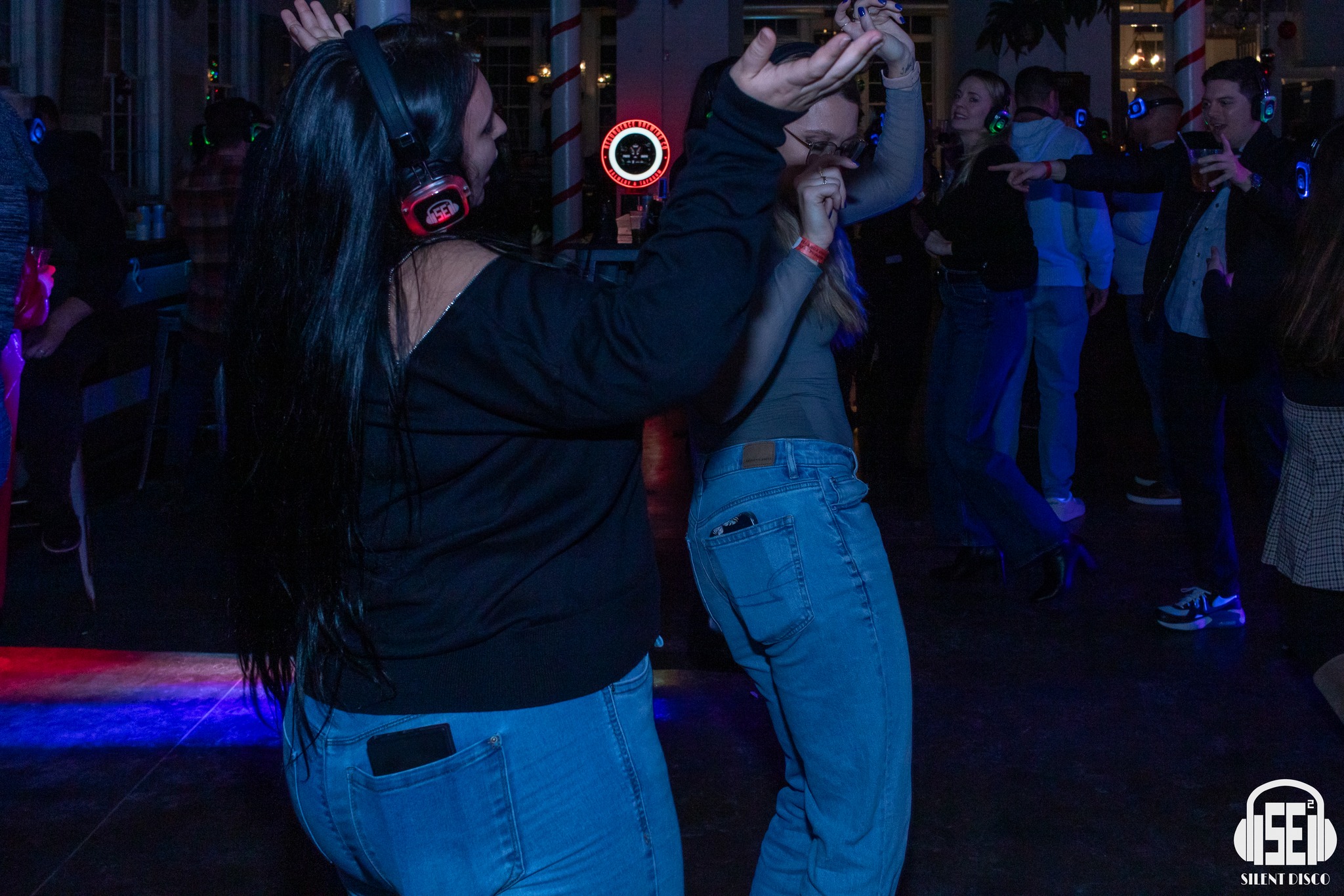 SE2 Silent Disco guests at Resurgence Brewing Company in Buffalo.