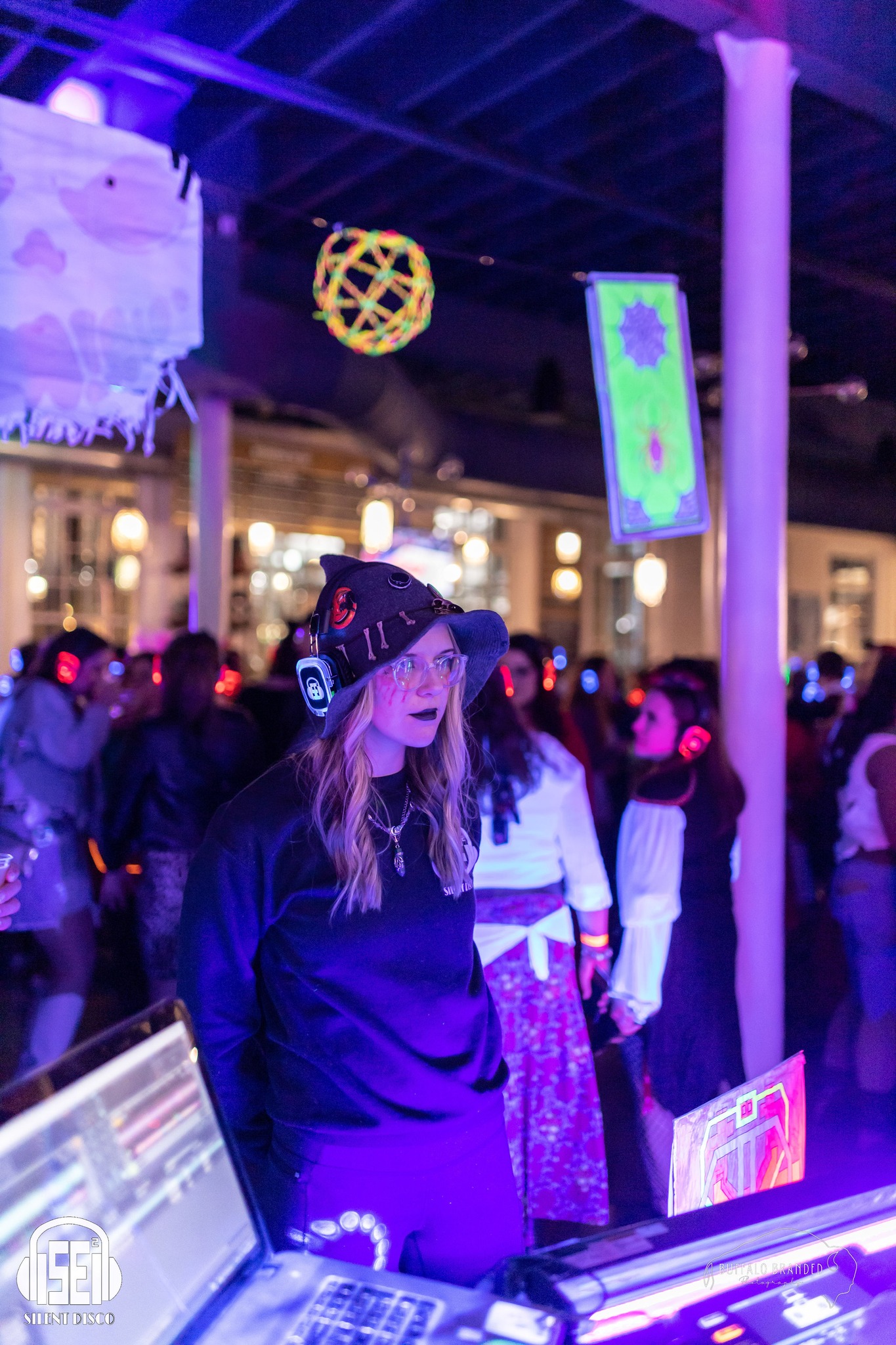 SE2 Silent Disco guests at Resurgence Brewing Company in Buffalo.