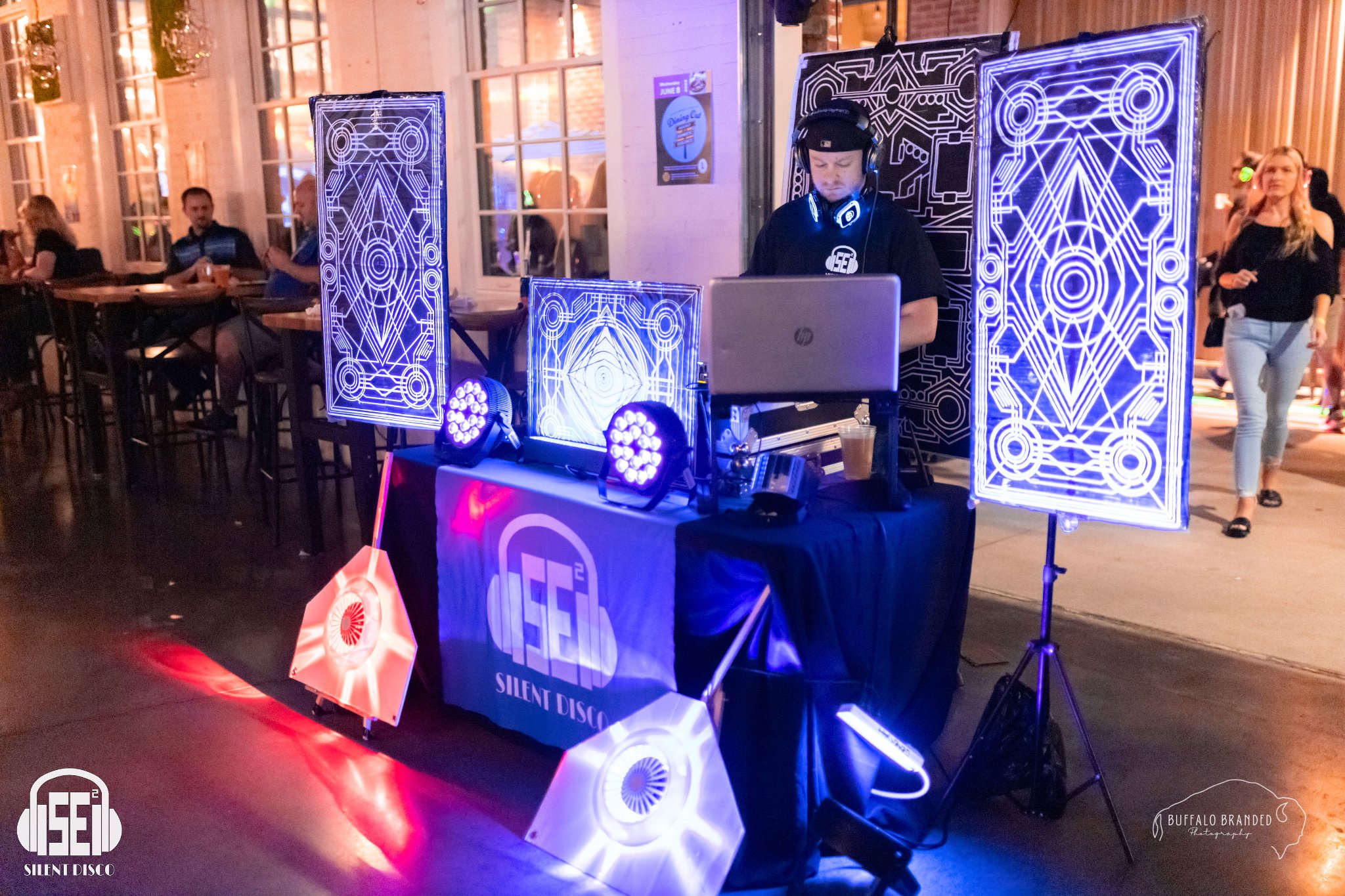 SE2 Silent Disco guests at Resurgence Brewing Company in Buffalo.