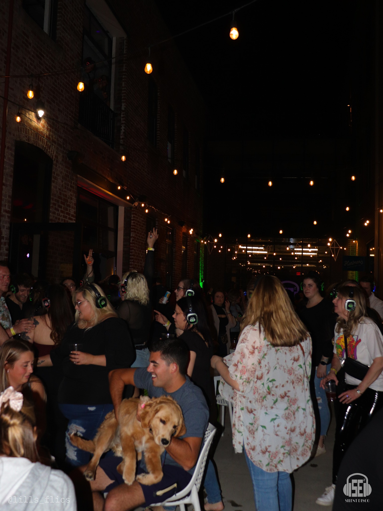 SE2 Silent Disco guests at Resurgence Brewing Company in Buffalo.