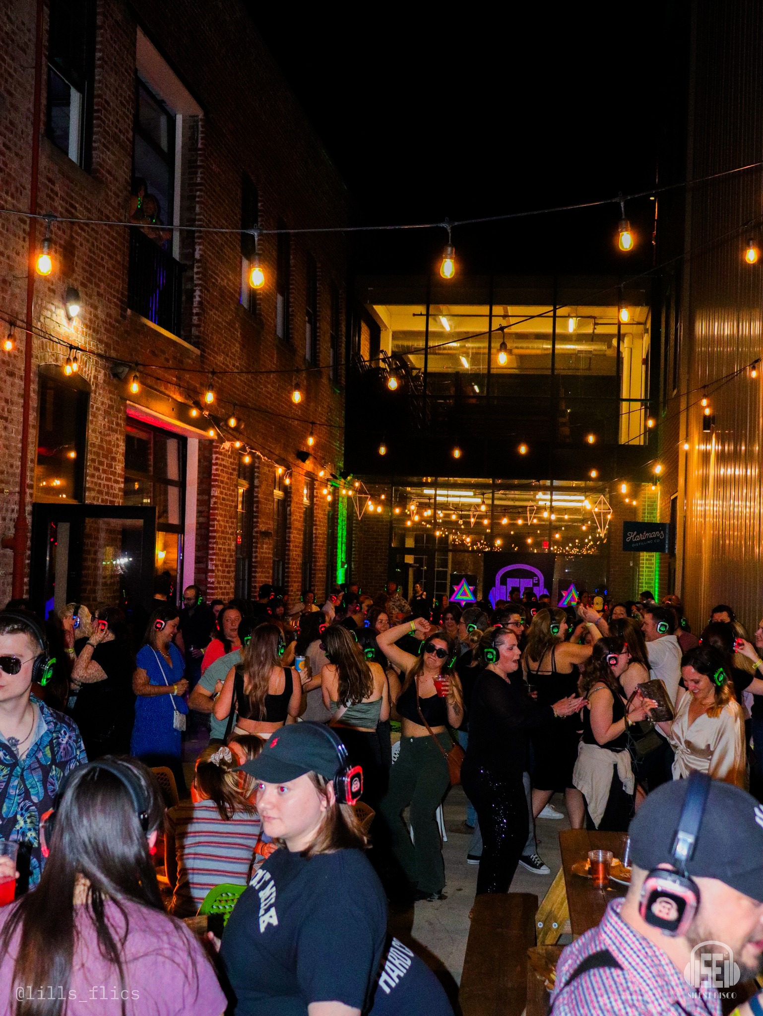 SE2 Silent Disco guests at Resurgence Brewing Company in Buffalo.