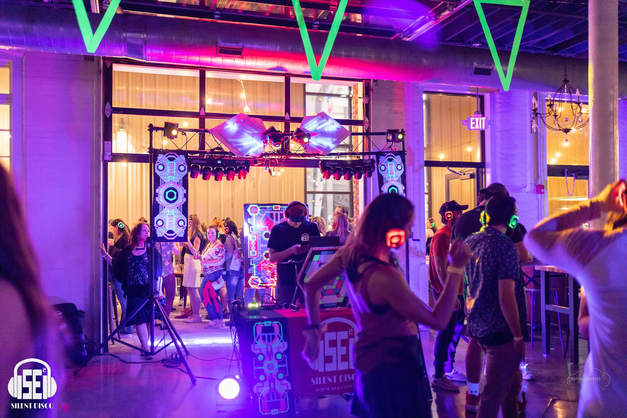 SE2 Silent Disco guests at Resurgence Brewing Company in Buffalo.