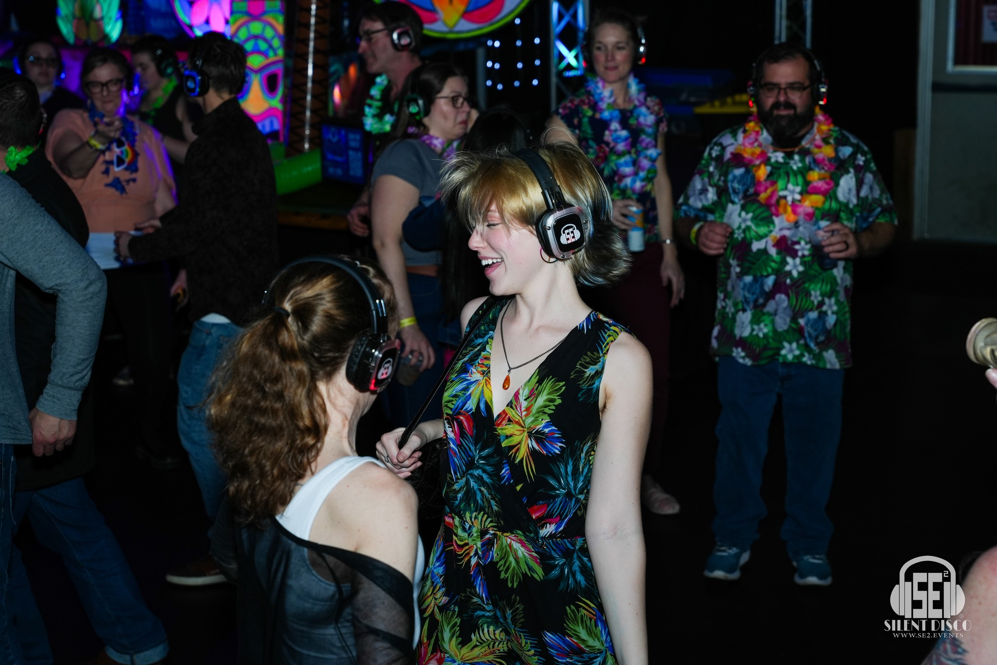 SE2 Silent Disco guests at The Cove.